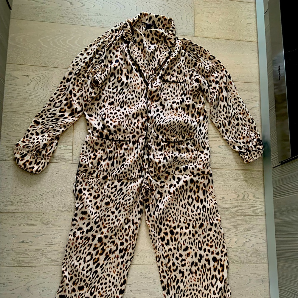 Victorias Secret 100% Silk pajama set Medium